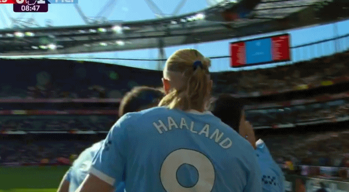 突入禁区低 突入禁区低